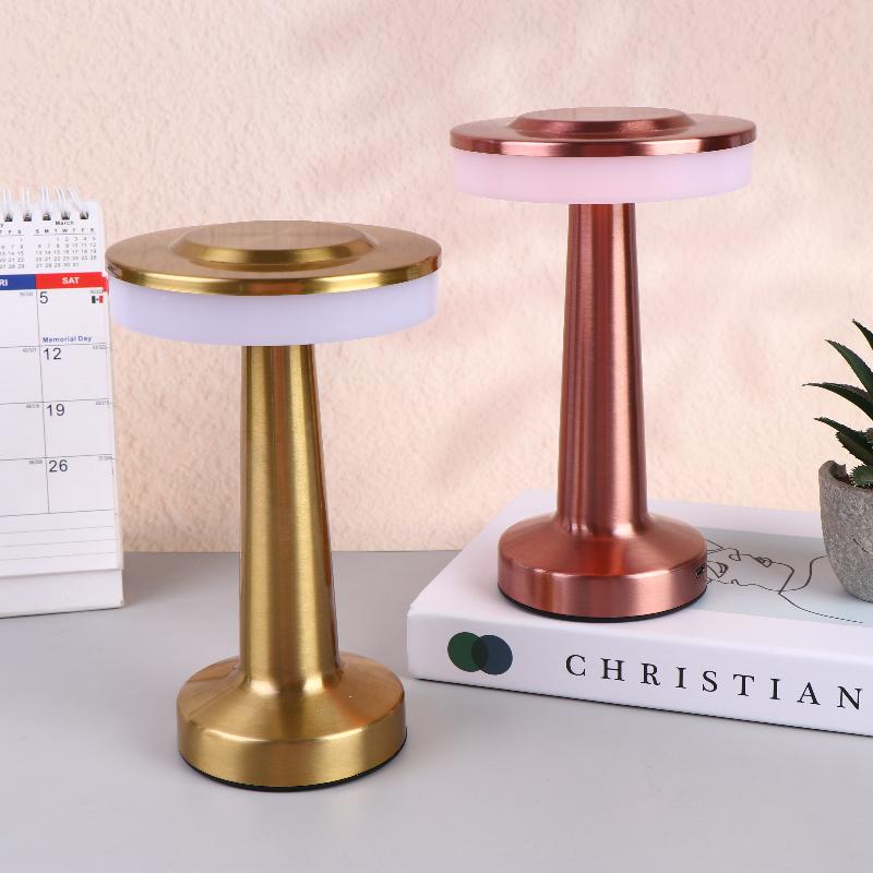 Set di 1 Lampada da Tavolo a F - Tables recensione e prezzo